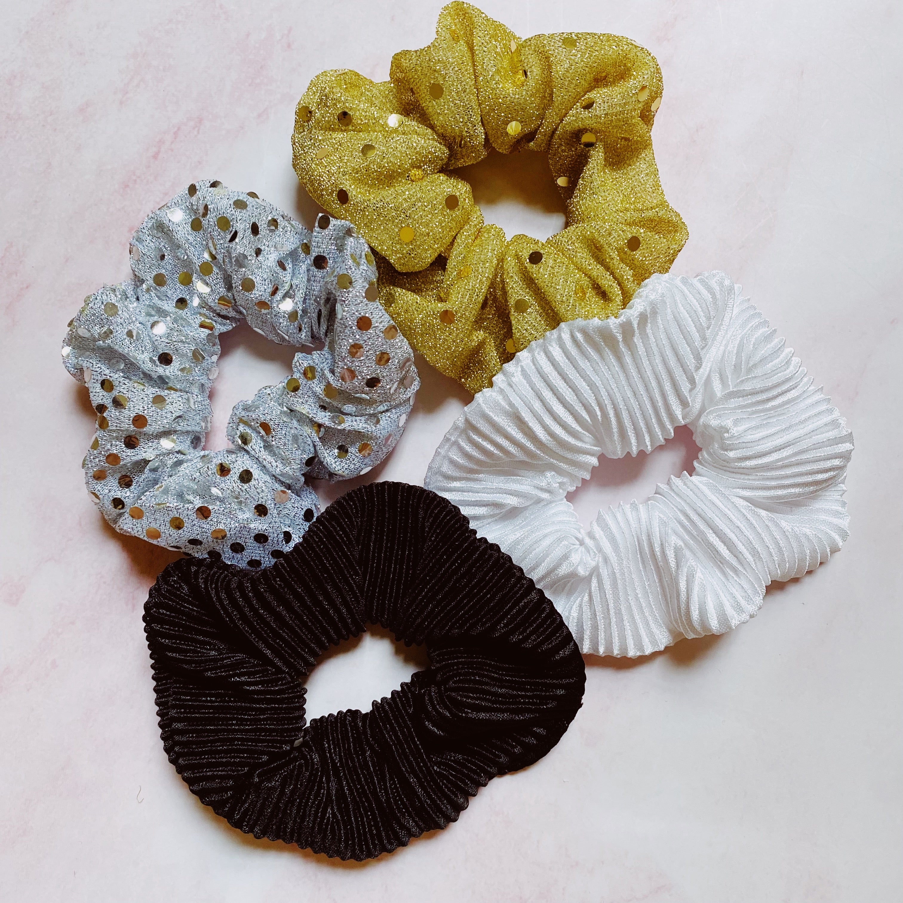 Pleats And Shimmer Scrunch Set Of 4-2